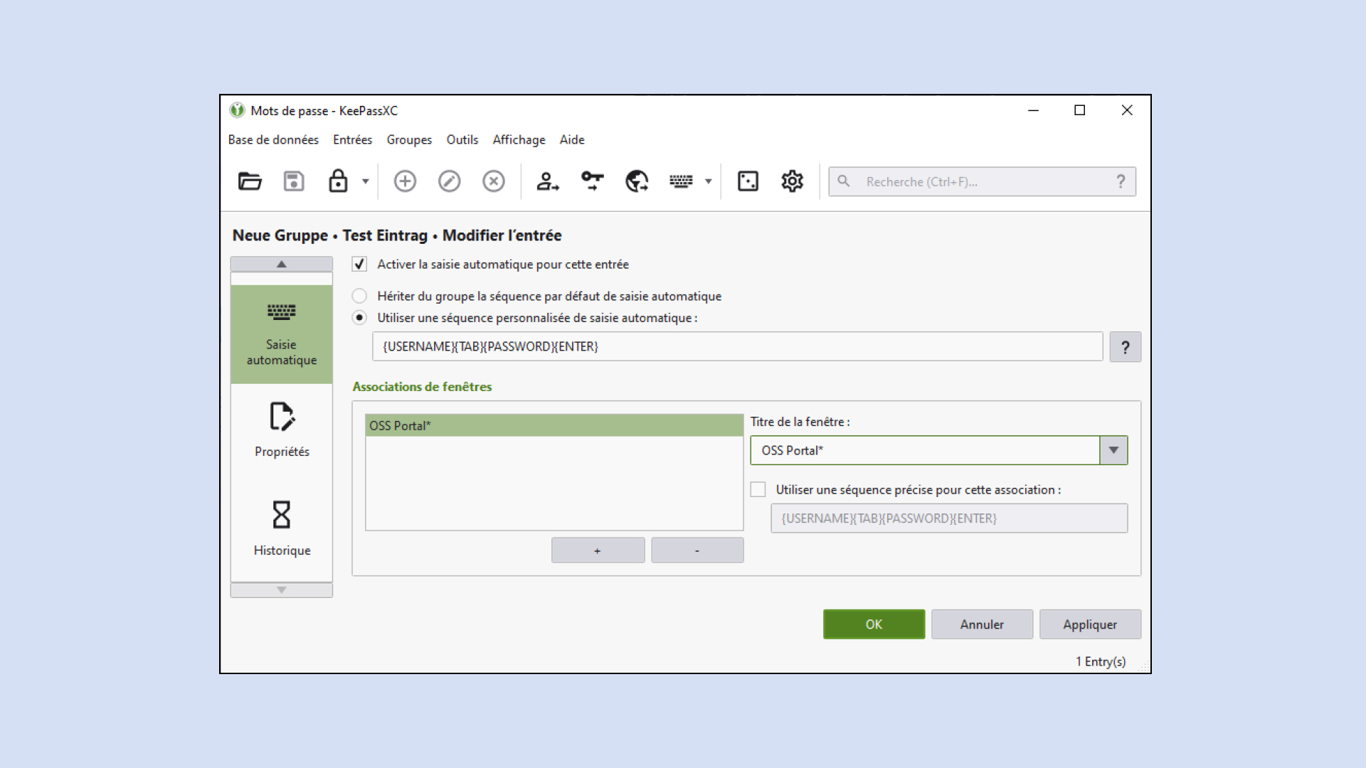 Interface de l’application KeePassXC avec les paramètres de saisie automatique et l’option « Utiliser une séquence personnalisée de saisie automatique » sélectionnée.
